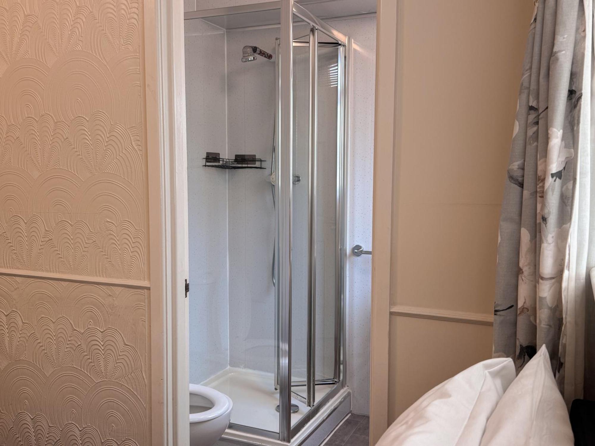 Guest house The Ascot 3*